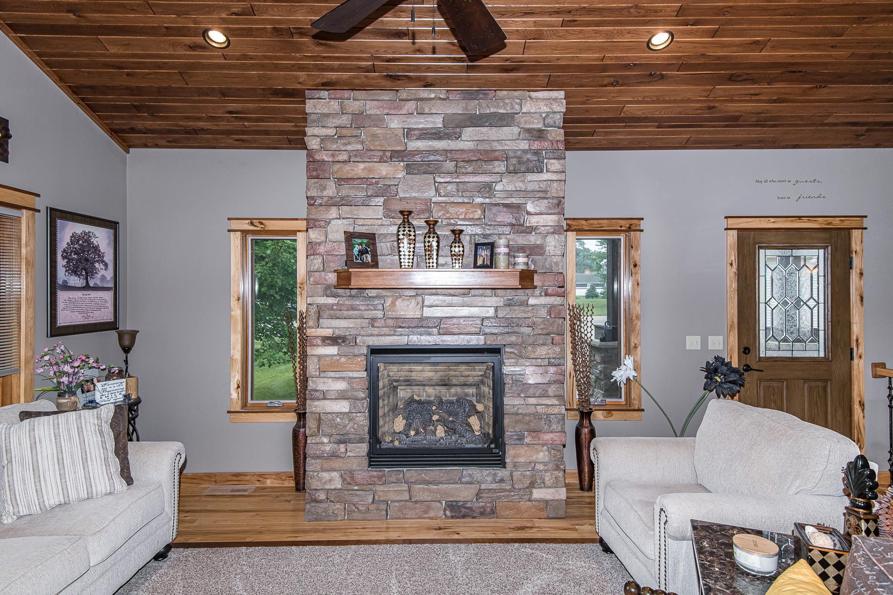 6641 Simpson Road Southeast Rochester, MN 55904 - Photo 10 of 49 Gallery Image 10
