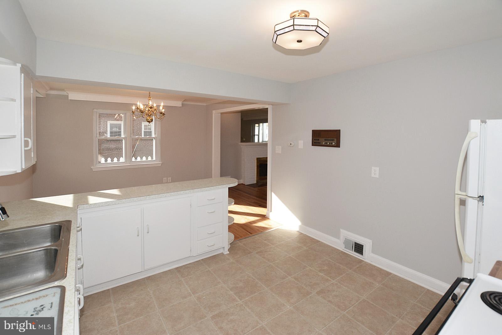 5905 Grayson Street Springfield, VA 22150 - Photo 13 of 33