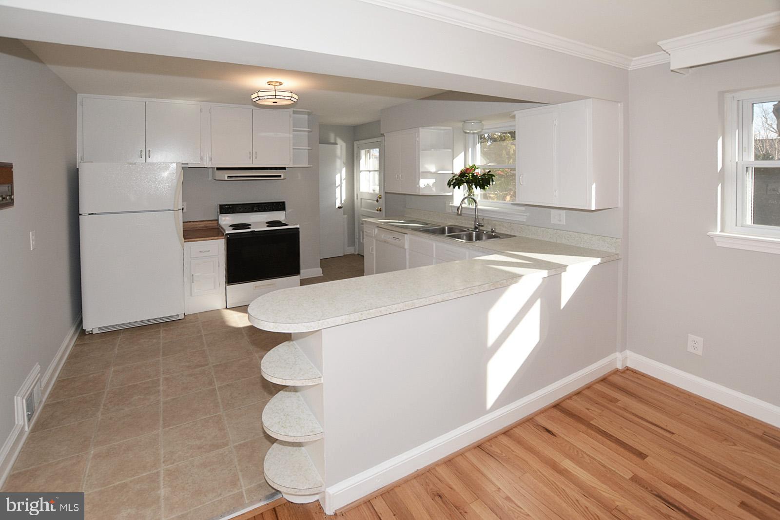 5905 Grayson Street Springfield, VA 22150 - Photo 16 of 33