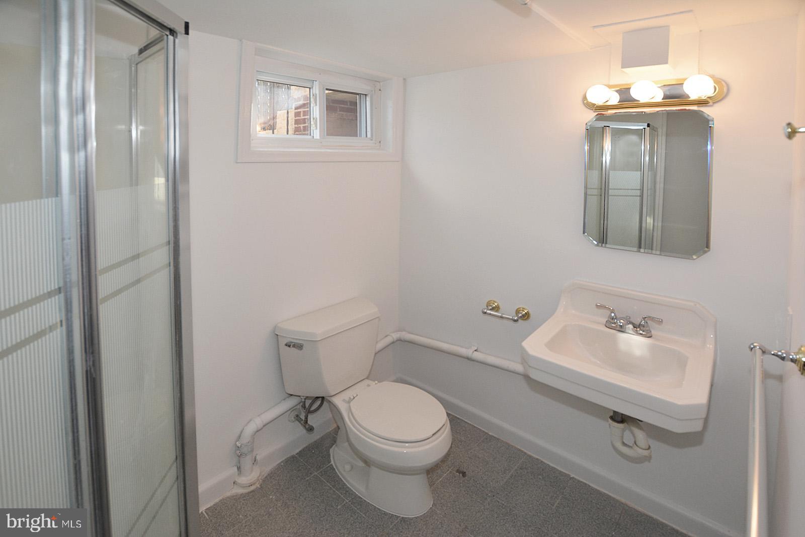 5905 Grayson Street Springfield, VA 22150 - Photo 20 of 33
