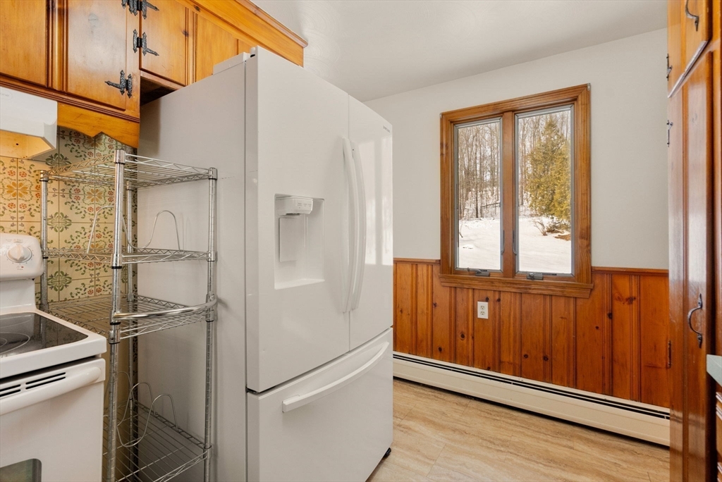 176 Granville Road Southwick, MA 01077 - Photo 11 of 25 Gallery Image 11