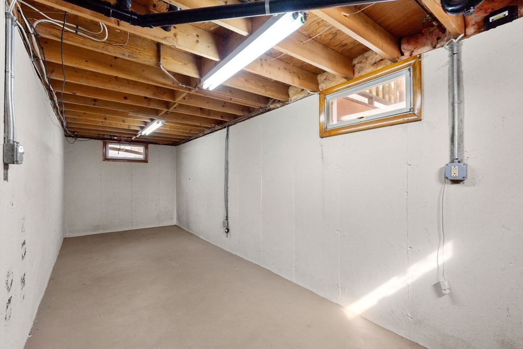 176 Granville Road Southwick, MA 01077 - Photo 23 of 25 Gallery Image 23