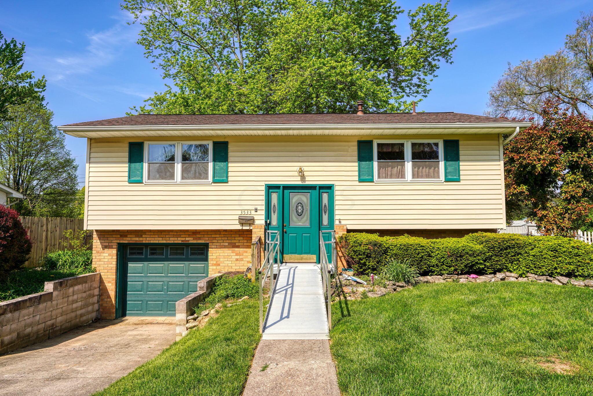 3533 Devin Road Grove City, OH 43123 - Photo 2 of 31 3533 Devin Rd (6)