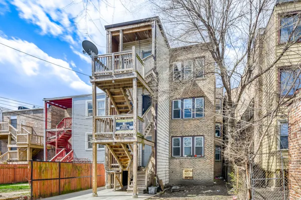 $550,000 | 7953 South Essex Avenue, Chicago, IL 60617