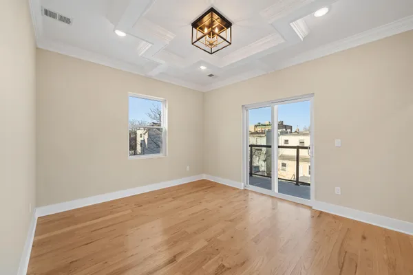 $1,099,000 | 32 Zabriskie Street, Unit 2, Jersey City, NJ 07307