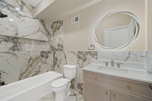 $1,099,000 | 32 Zabriskie Street, Unit 2, Jersey City, NJ 07307