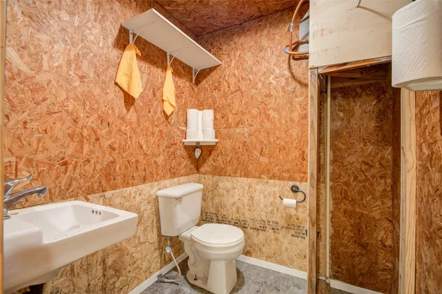 a view of a storage & utility room