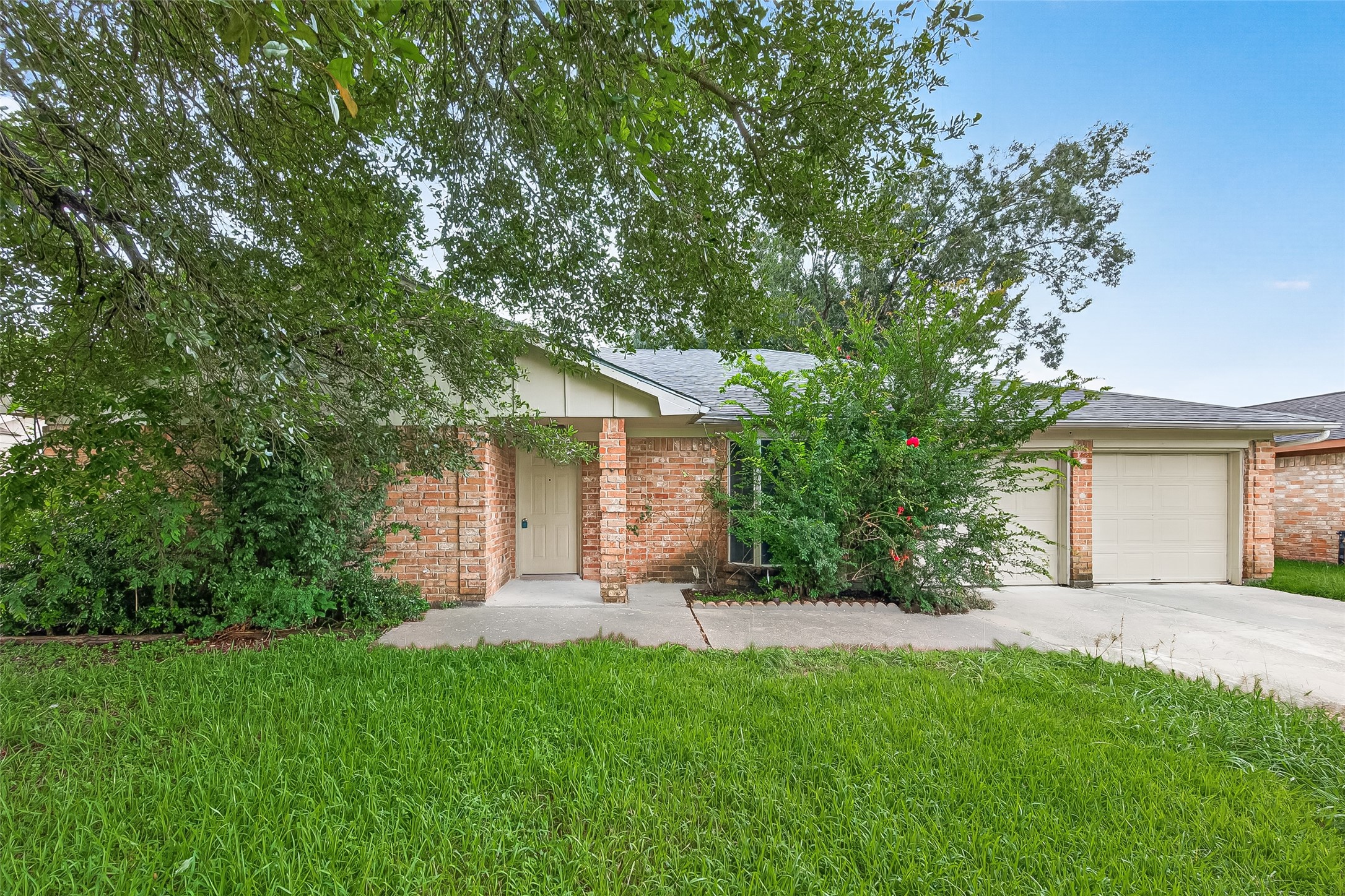 7214 Addicks Clodine Road Houston, TX 77083 - Photo 5 of 40