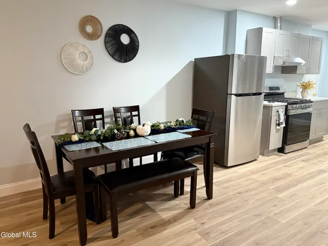 $1,350 | 36b Vliet Street, Unit A1, Cohoes, NY 12047