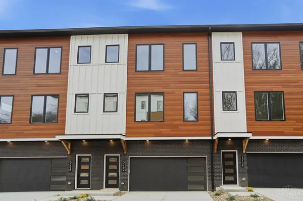 $598,000 | 3762 Miami Run, Unit 14, Mariemont, OH 45227