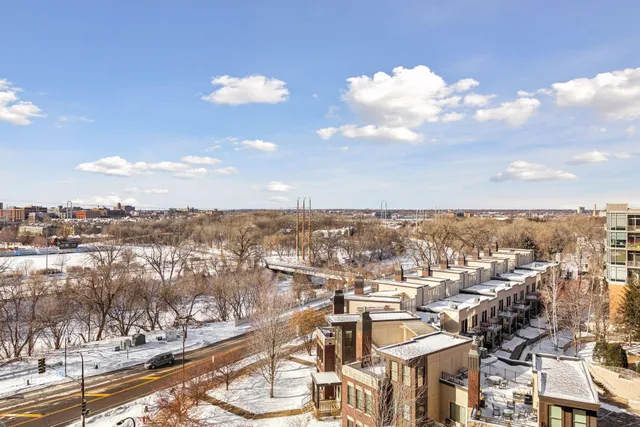 $319,900 | 110 1st Avenue Northeast, Unit F803, Minneapolis, MN 55413