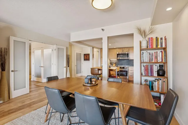 $319,900 | 110 1st Avenue Northeast, Unit F803, Minneapolis, MN 55413