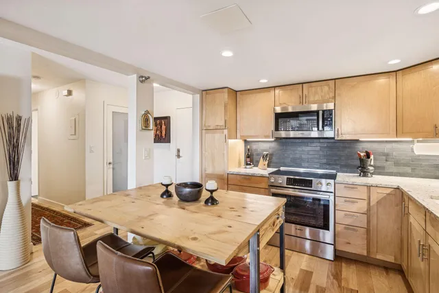 $319,900 | 110 1st Avenue Northeast, Unit F803, Minneapolis, MN 55413