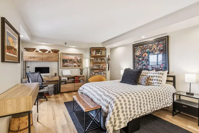 $319,900 | 110 1st Avenue Northeast, Unit F803, Minneapolis, MN 55413