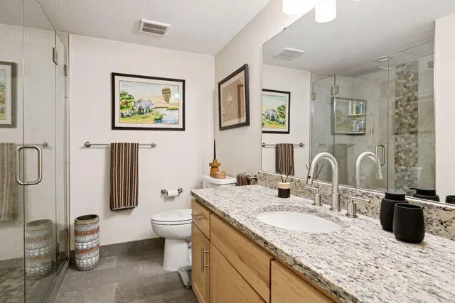 $319,900 | 110 1st Avenue Northeast, Unit F803, Minneapolis, MN 55413