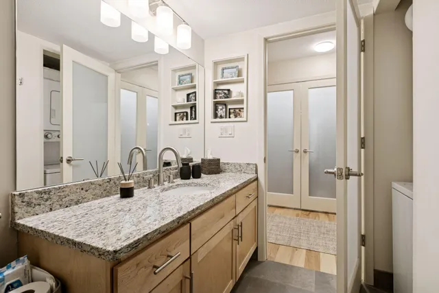 $319,900 | 110 1st Avenue Northeast, Unit F803, Minneapolis, MN 55413