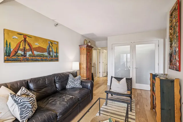 $319,900 | 110 1st Avenue Northeast, Unit F803, Minneapolis, MN 55413