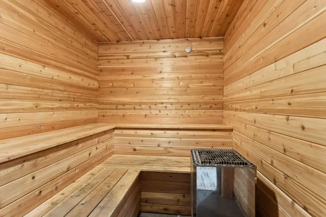 $319,900 | 110 1st Avenue Northeast, Unit F803, Minneapolis, MN 55413