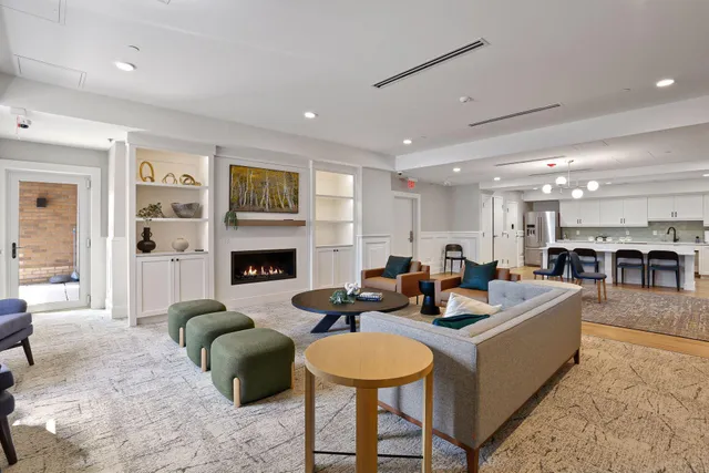 $319,900 | 110 1st Avenue Northeast, Unit F803, Minneapolis, MN 55413