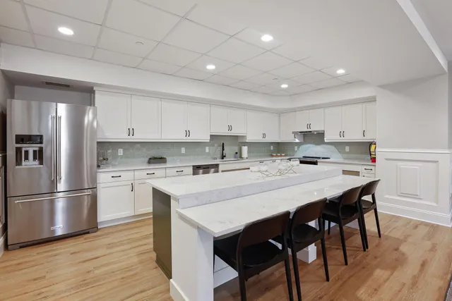 $319,900 | 110 1st Avenue Northeast, Unit F803, Minneapolis, MN 55413