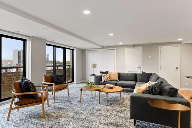 $319,900 | 110 1st Avenue Northeast, Unit F803, Minneapolis, MN 55413