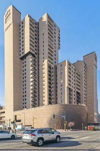 $319,900 | 110 1st Avenue Northeast, Unit F803, Minneapolis, MN 55413