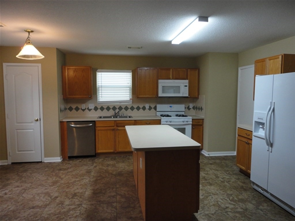 18107 Quiet Ridge Lane Cypress, TX 77429 - Photo 4 of 9