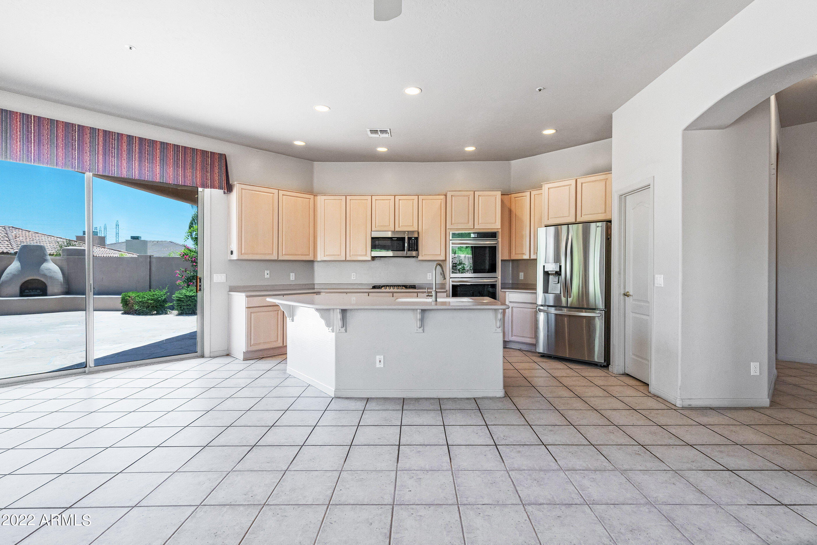 8247 East Mountain Spring Road Scottsdale, AZ 85255 - Photo 14 of 42 kitchen