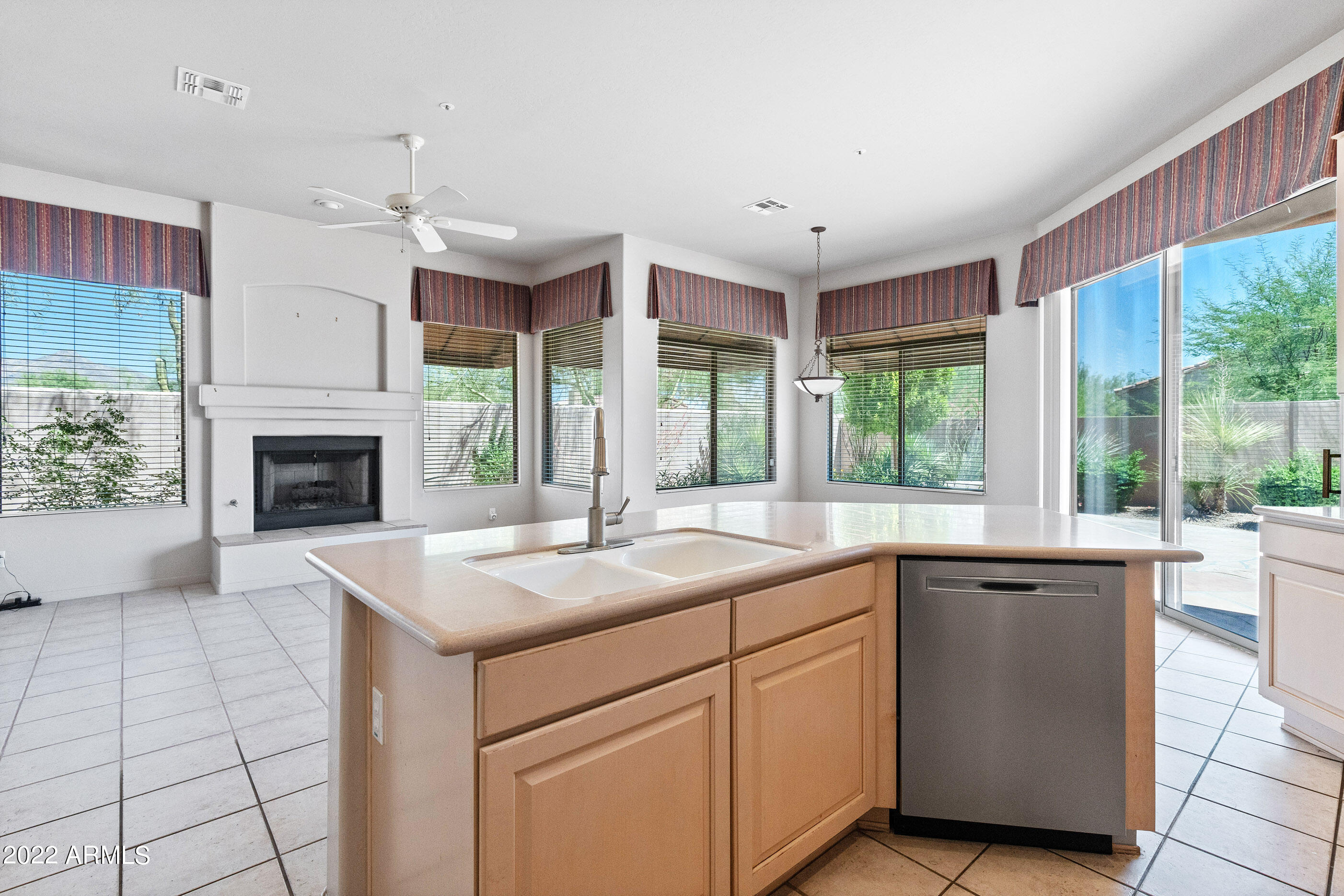 8247 East Mountain Spring Road Scottsdale, AZ 85255 - Photo 17 of 42 light & bright