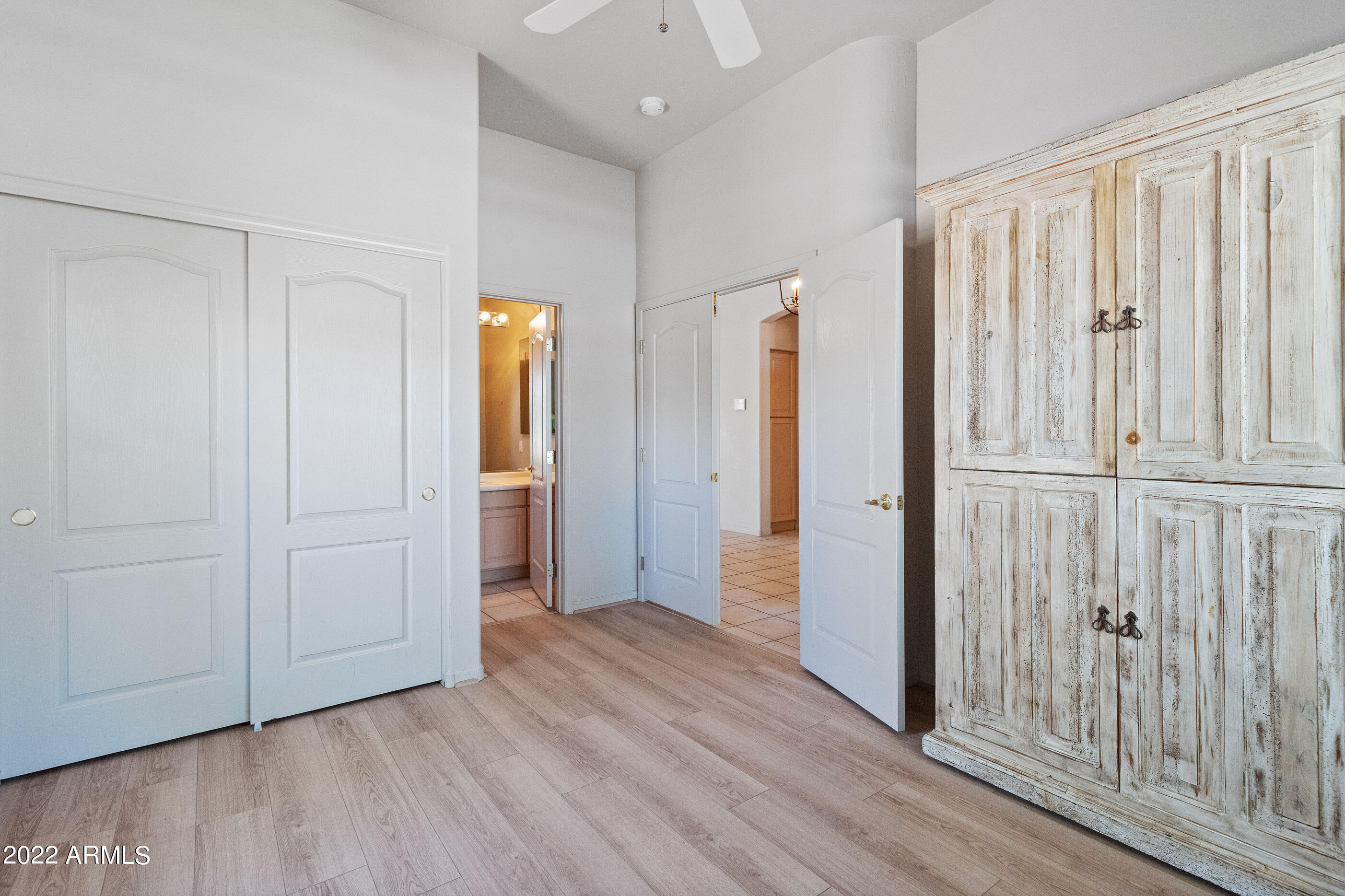 8247 East Mountain Spring Road Scottsdale, AZ 85255 - Photo 27 of 42 bedroom 3 en suite