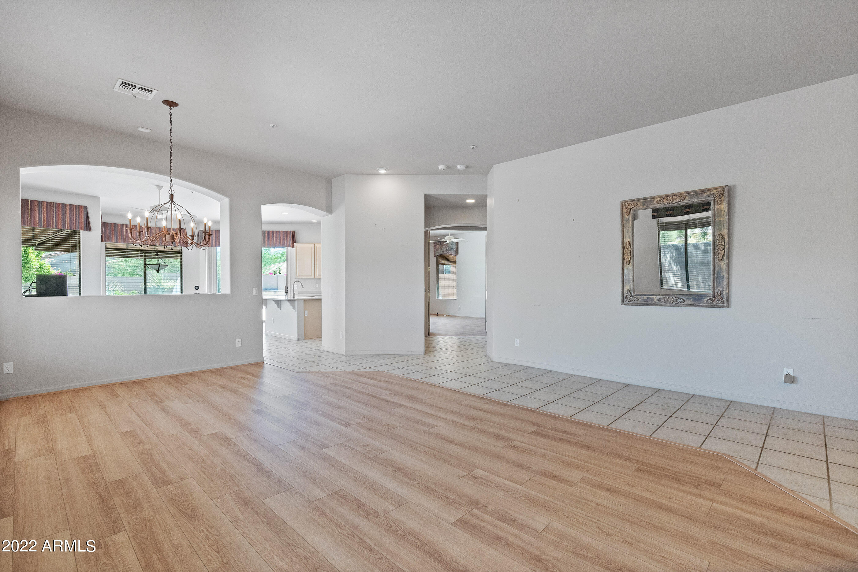 8247 East Mountain Spring Road Scottsdale, AZ 85255 - Photo 10 of 42 Living room