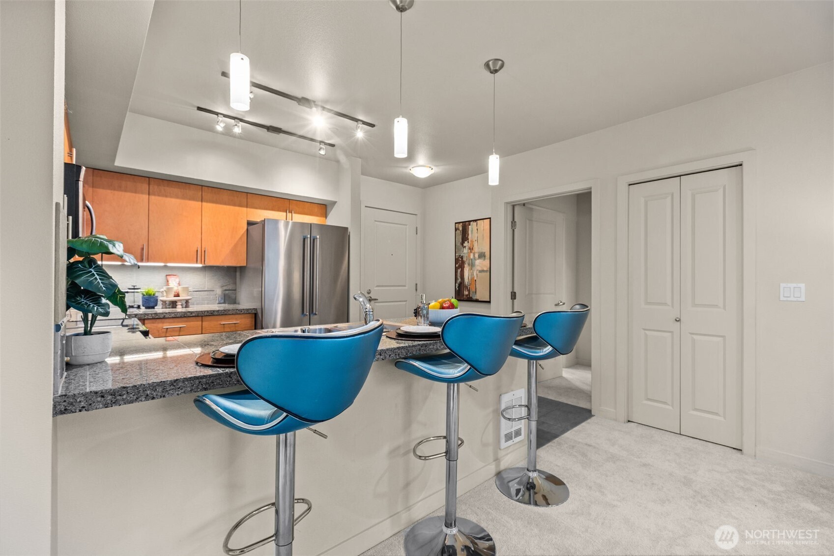 5440 Leary Avenue Northwest, Unit 401 Seattle, WA 98107 - Photo 8 of 40