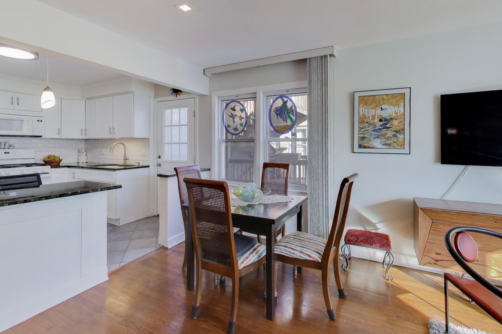 8428 McCormick Boulevard Skokie, IL 60076 - Photo 11 of 52