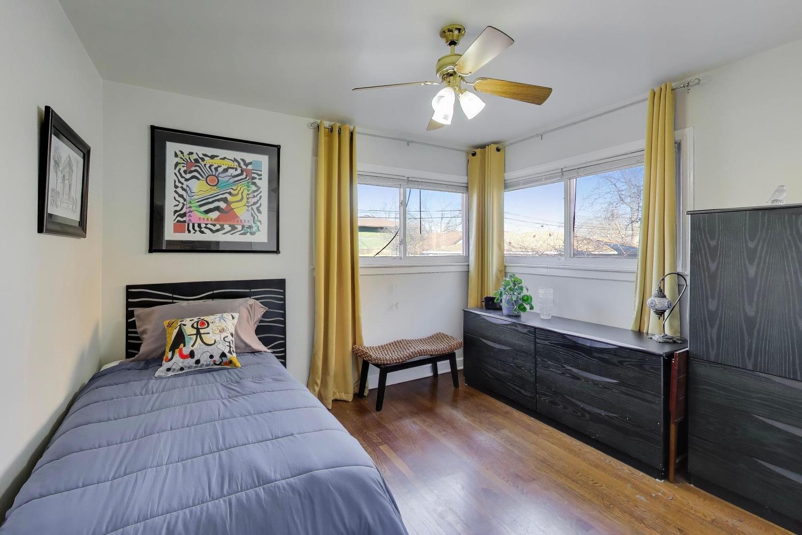 8428 McCormick Boulevard Skokie, IL 60076 - Photo 15 of 52