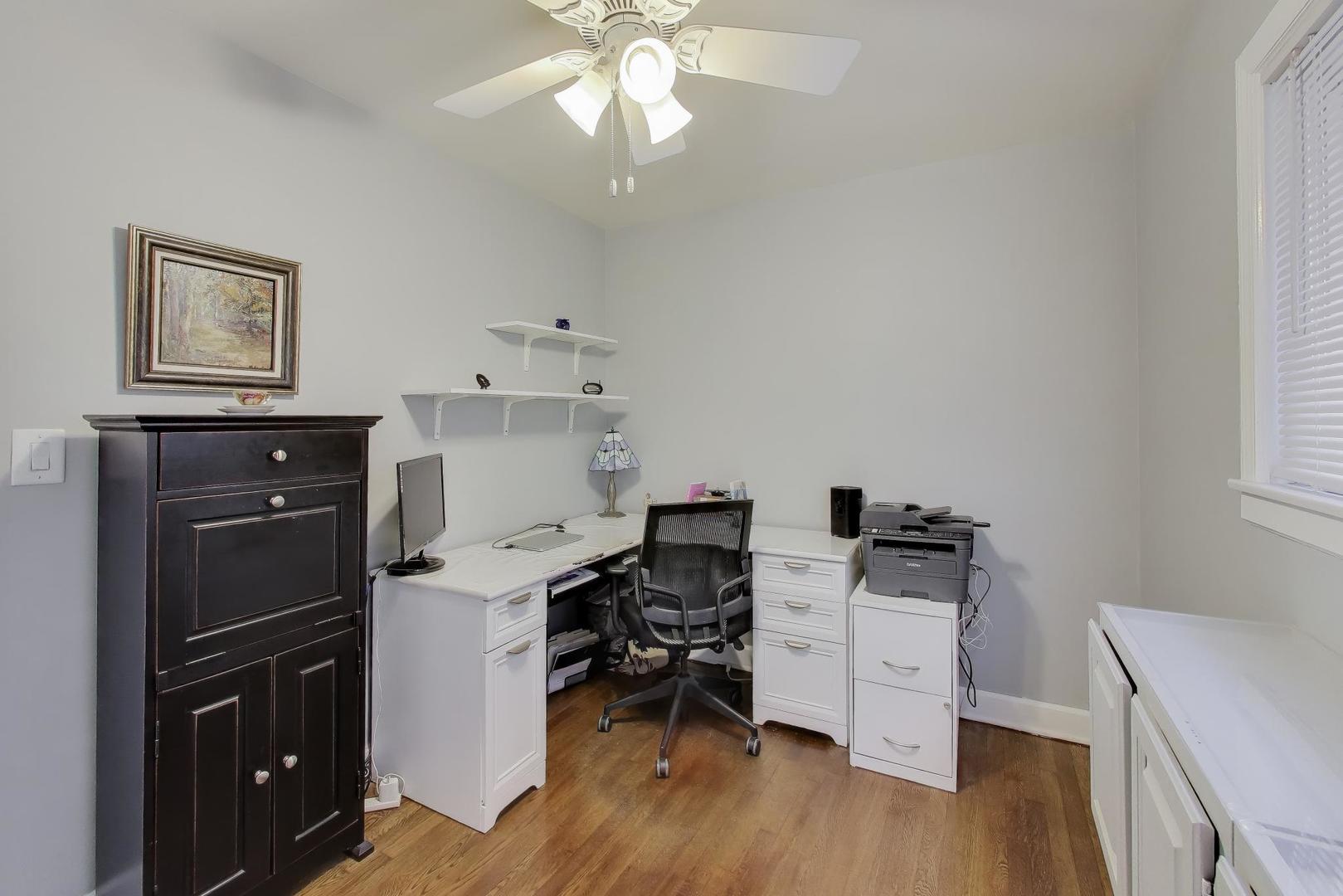 8428 McCormick Boulevard Skokie, IL 60076 - Photo 17 of 52