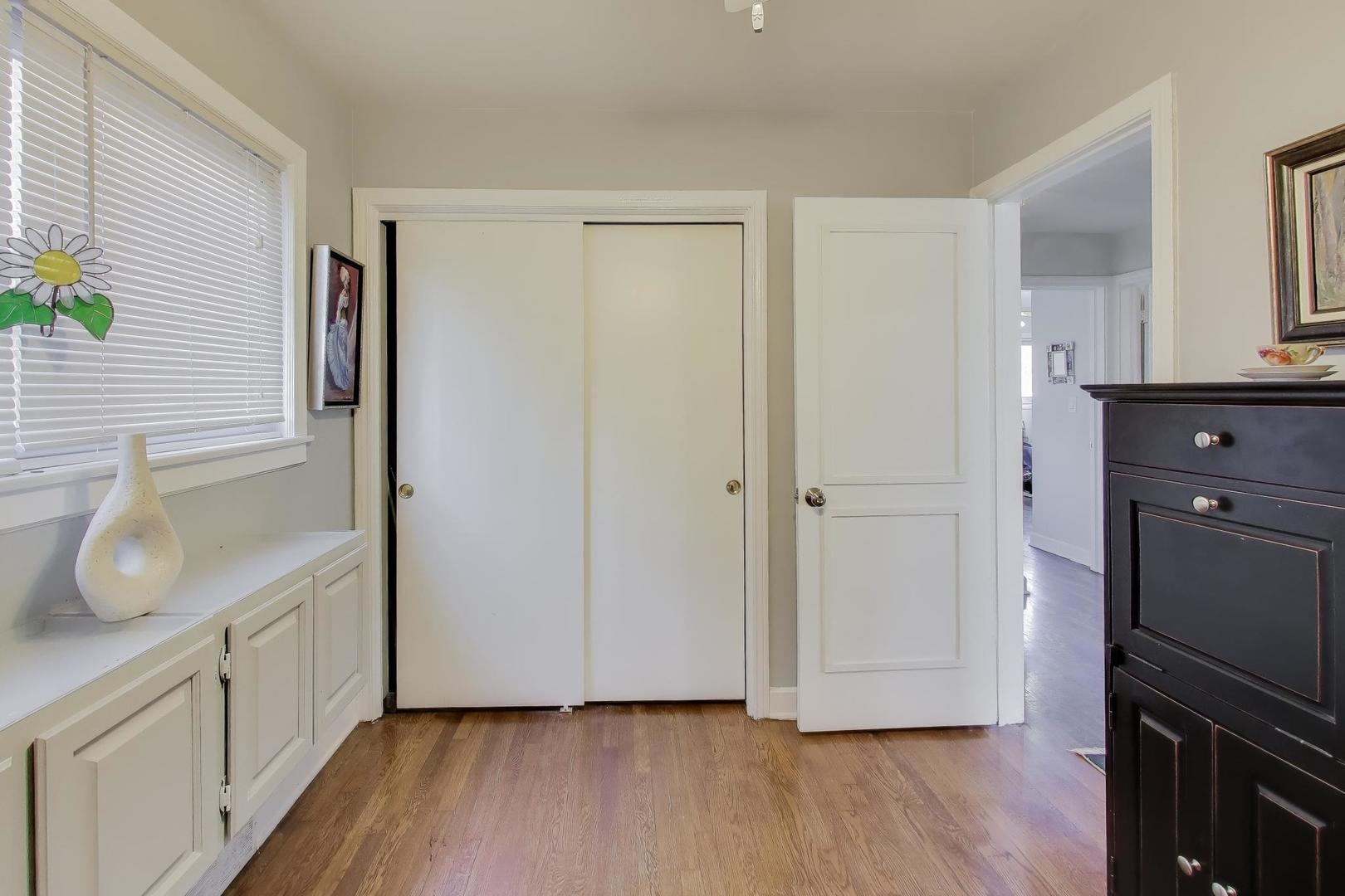 8428 McCormick Boulevard Skokie, IL 60076 - Photo 18 of 52