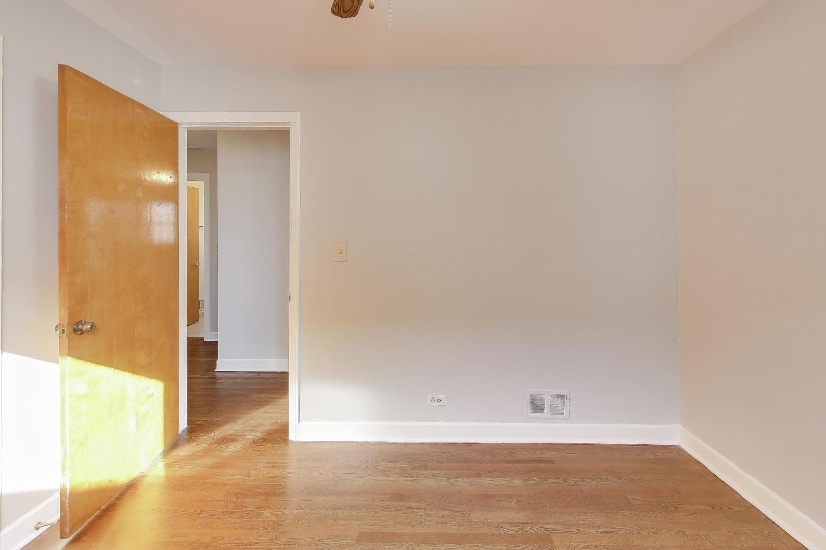 8428 McCormick Boulevard Skokie, IL 60076 - Photo 34 of 52