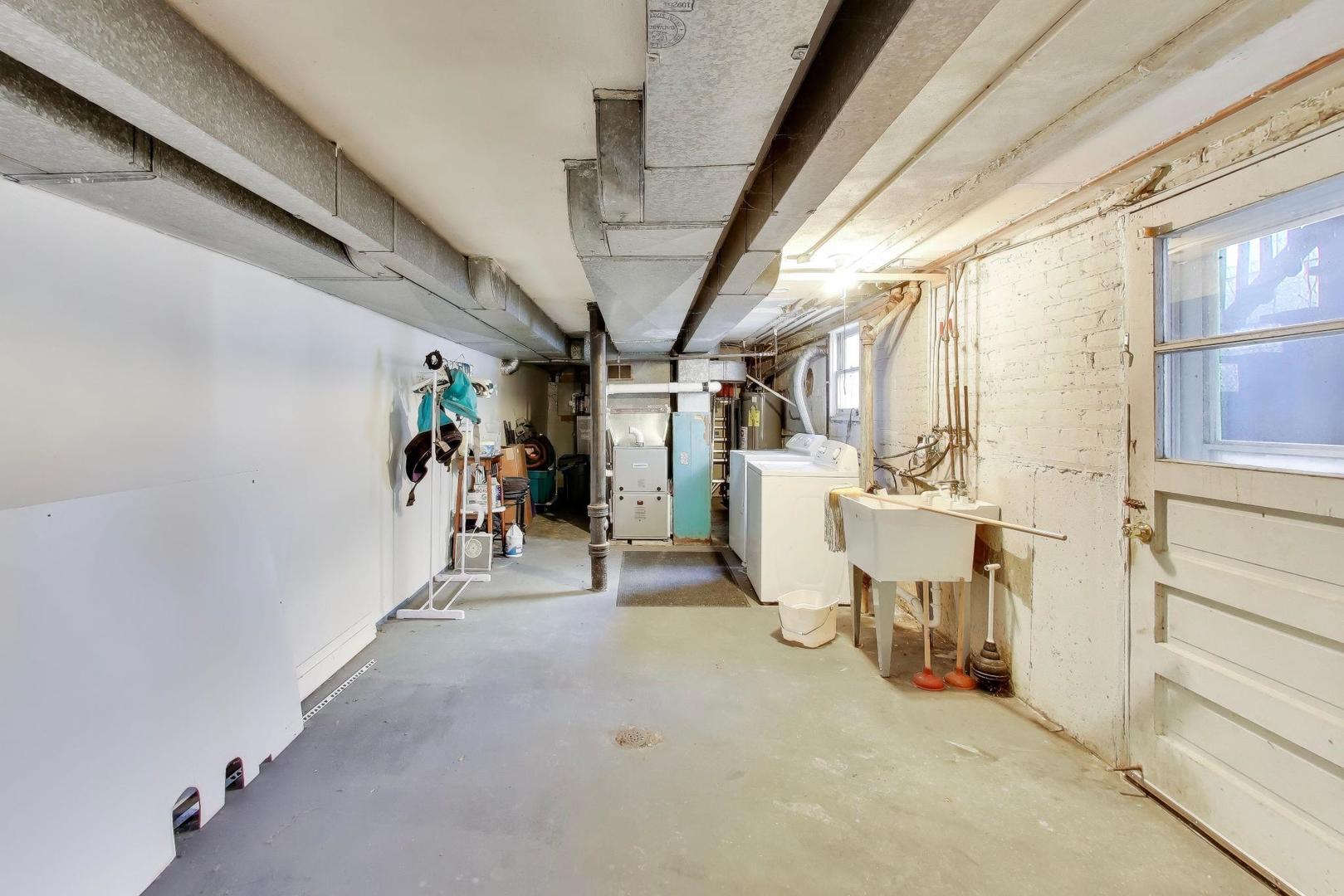 8428 McCormick Boulevard Skokie, IL 60076 - Photo 40 of 52