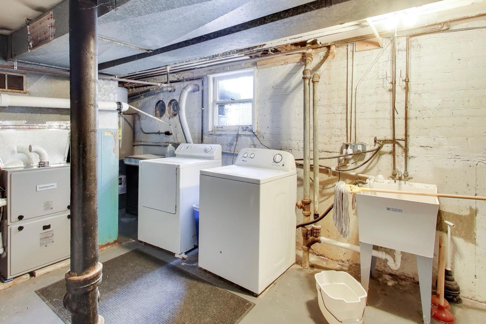 8428 McCormick Boulevard Skokie, IL 60076 - Photo 41 of 52