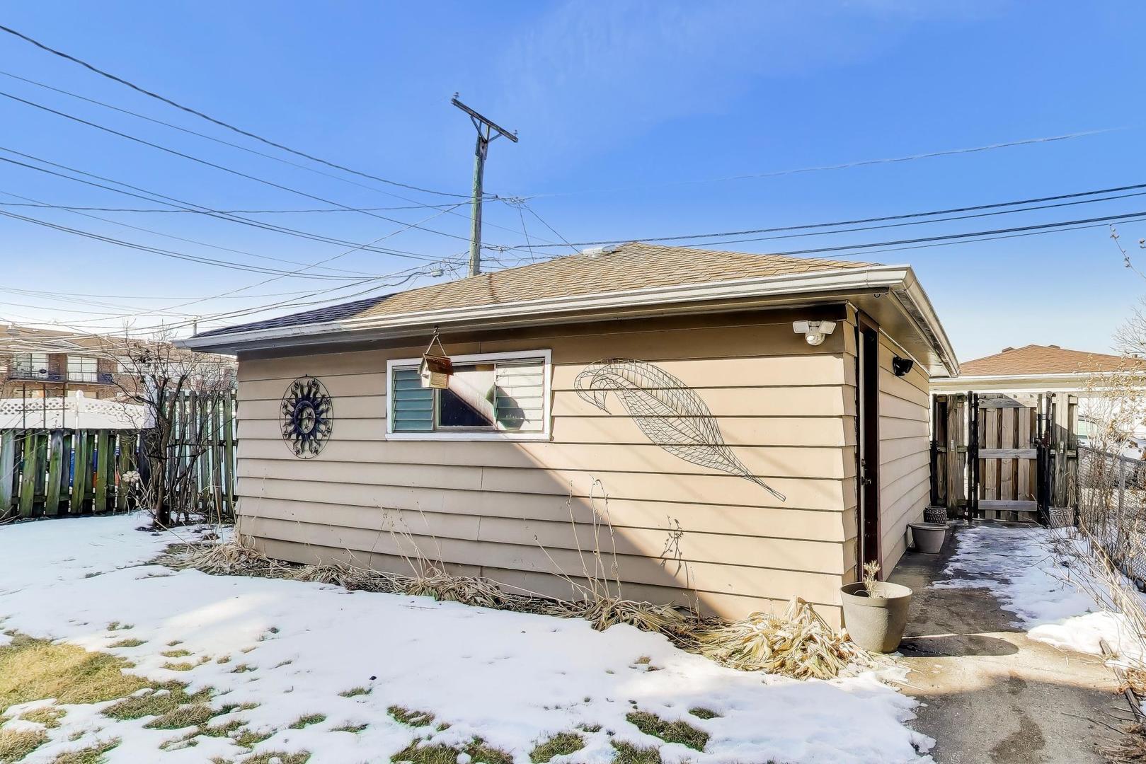 8428 McCormick Boulevard Skokie, IL 60076 - Photo 48 of 52