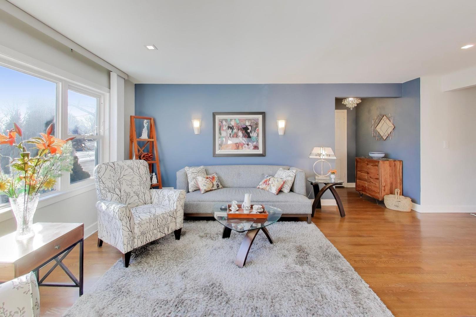 8428 McCormick Boulevard Skokie, IL 60076 - Photo 6 of 52