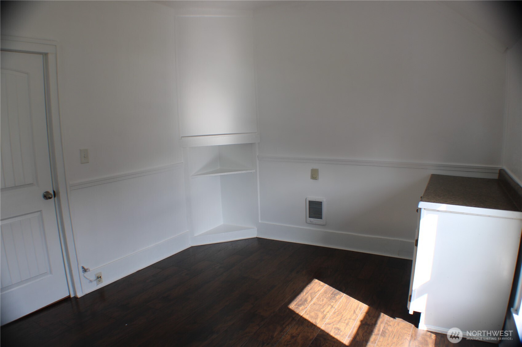 1224 4th Street Cosmopolis, WA 98537 - Photo 24 of 33 a view of a livingroom with furniture and wooden floor
