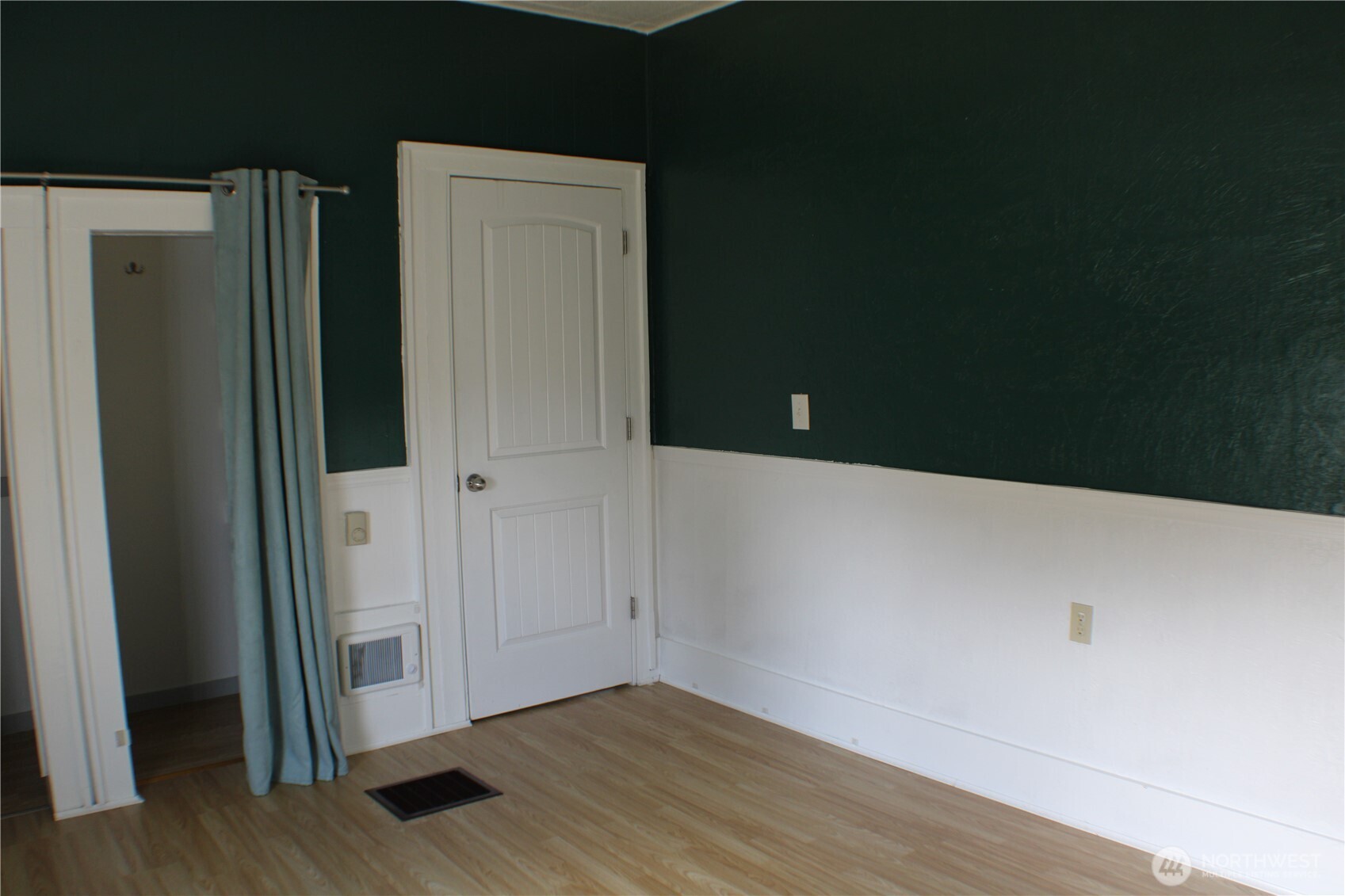 1224 4th Street Cosmopolis, WA 98537 - Photo 30 of 33 a view of an empty room