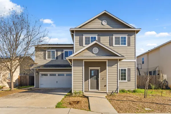 $534,000 | 2715 Las Rosas Avenue, Clovis, CA 93619