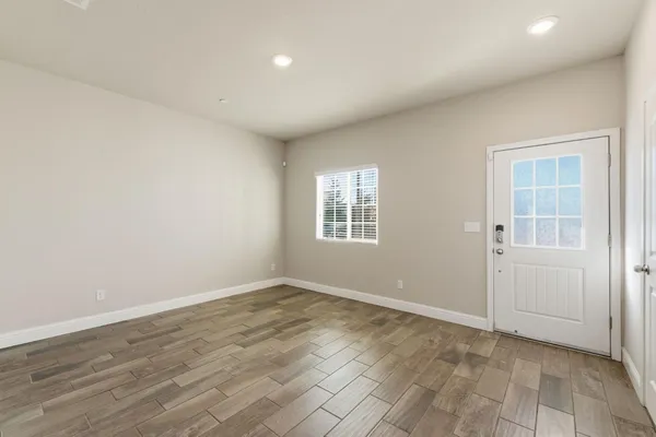 $534,000 | 2715 Las Rosas Avenue, Clovis, CA 93619