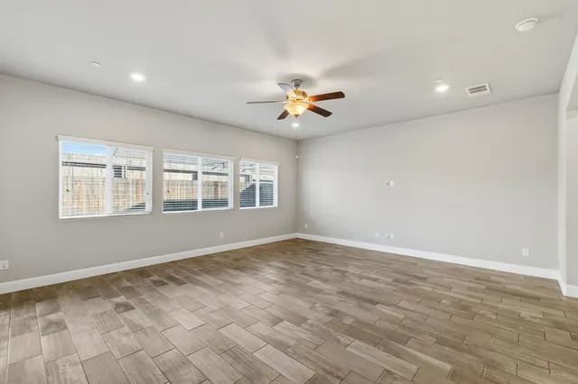 $549,000 | 2715 Las Rosas Avenue, Clovis, CA 93619