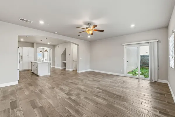$534,000 | 2715 Las Rosas Avenue, Clovis, CA 93619