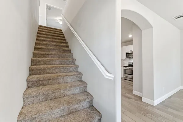 $534,000 | 2715 Las Rosas Avenue, Clovis, CA 93619