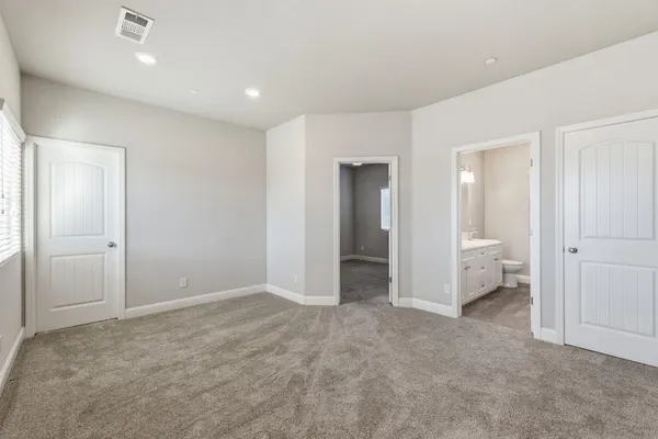 $534,000 | 2715 Las Rosas Avenue, Clovis, CA 93619