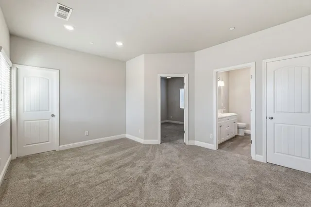 $549,000 | 2715 Las Rosas Avenue, Clovis, CA 93619